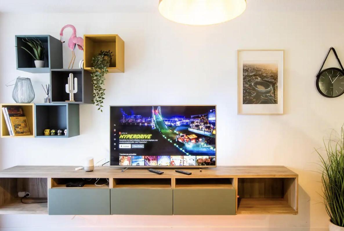Studio Terrasse & Parking Gratuit En Residence Nimes Exterior photo