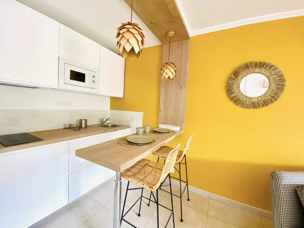 Studio Terrasse & Parking Gratuit En Residence Nimes Exterior photo