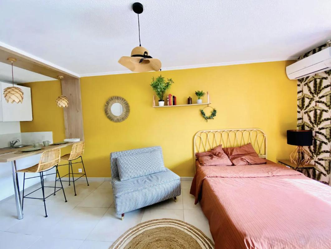 Studio Terrasse & Parking Gratuit En Residence Nimes Exterior photo